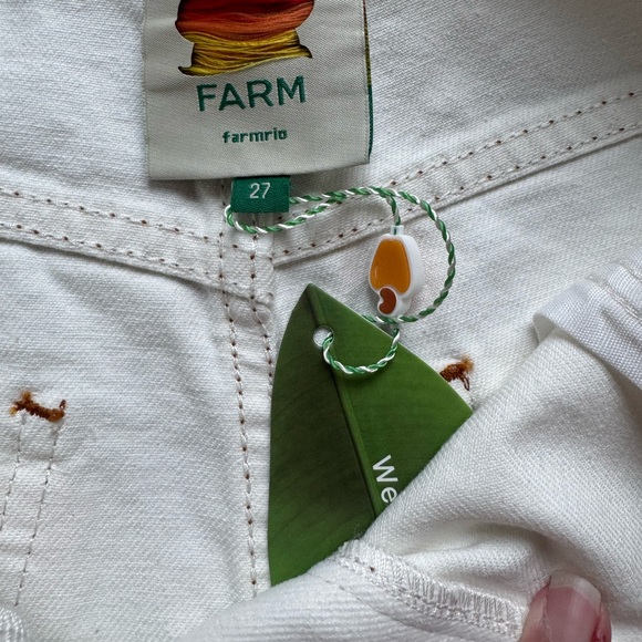 NWT FARM Rio White Floral Tapestry Denim Shorts  Size 27 - Picture 5 of 10